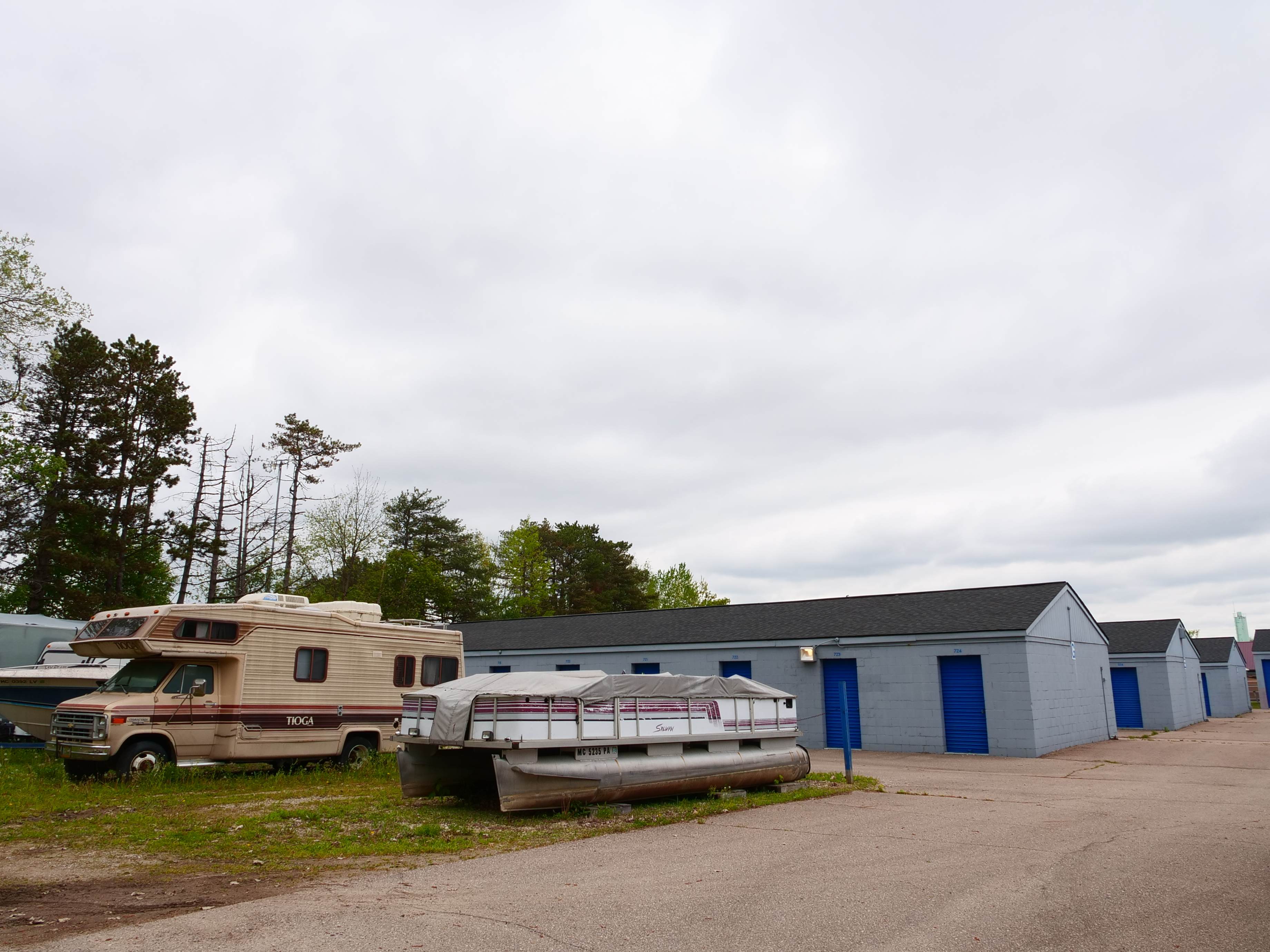 self storage lapeer fort knox mi 48446 vehicle storage outdoor parking car boat rv camper van truck cheap
